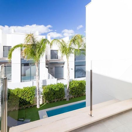 High Tech Villa Navia Spanien Οριουέλα Εξωτερικό φωτογραφία