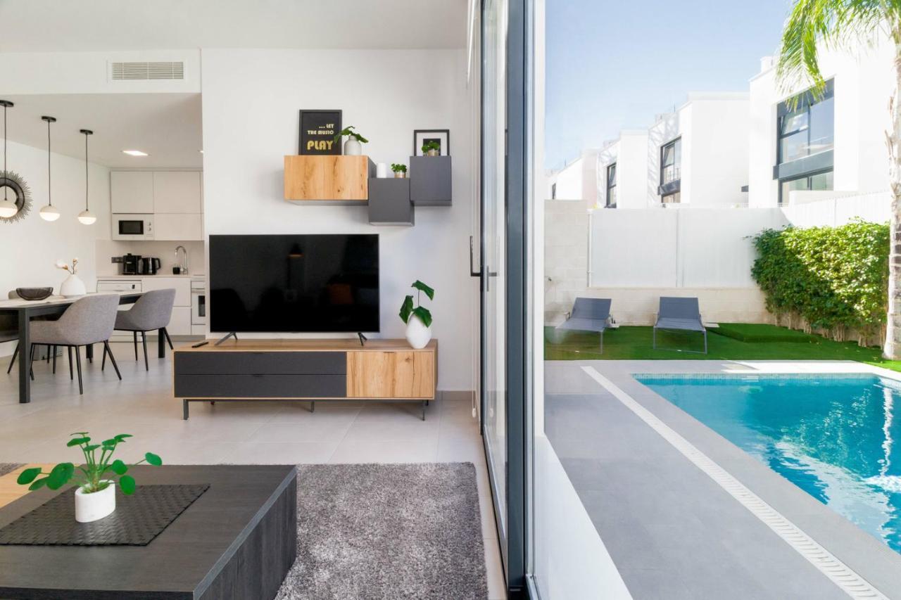 High Tech Villa Navia Spanien Οριουέλα Εξωτερικό φωτογραφία