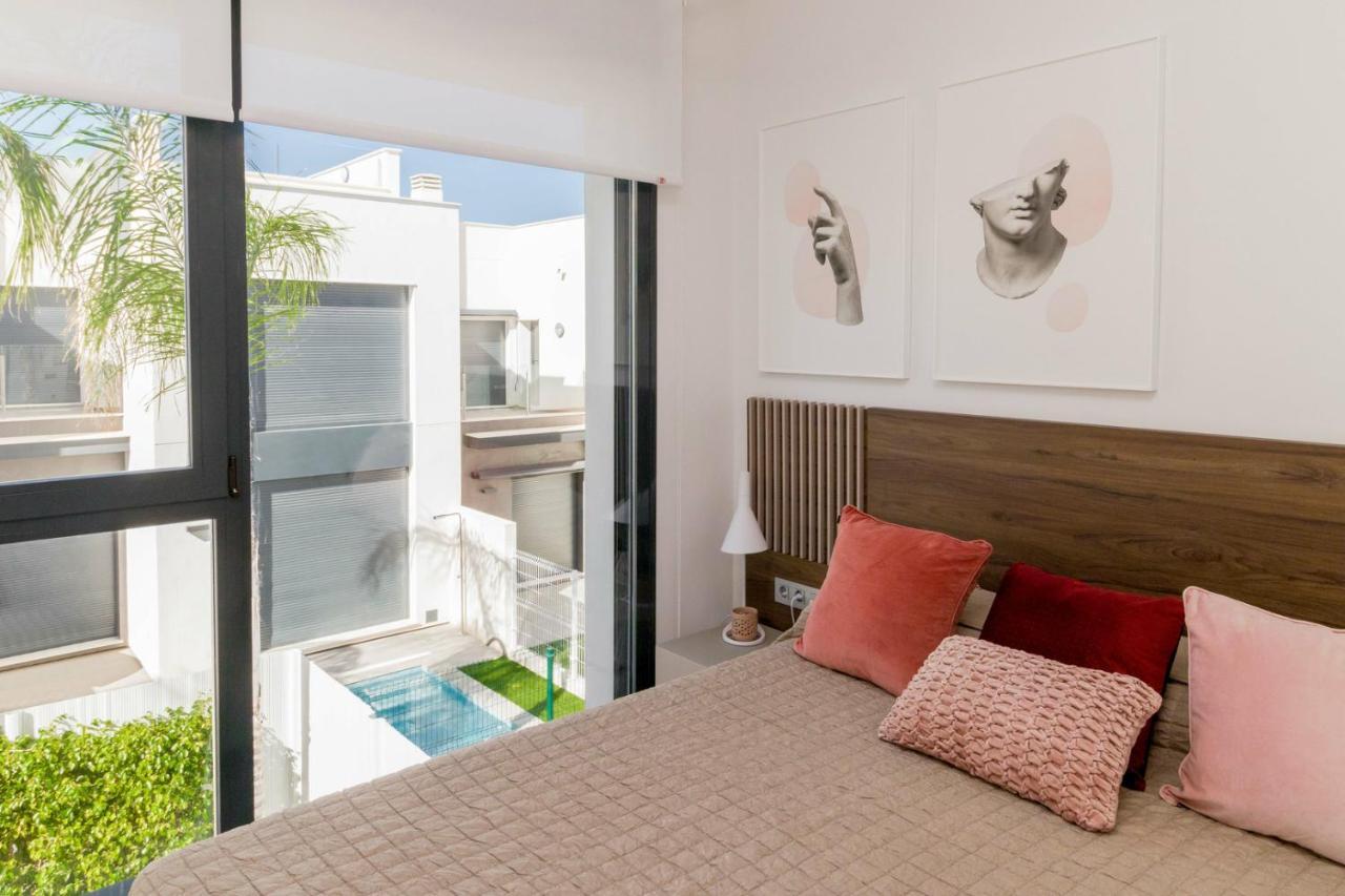High Tech Villa Navia Spanien Οριουέλα Εξωτερικό φωτογραφία