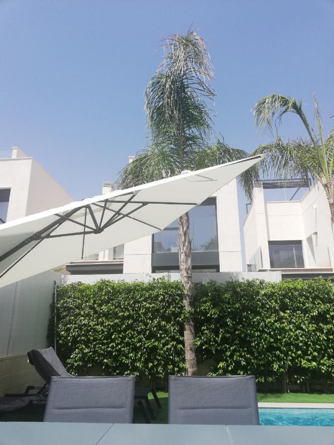 High Tech Villa Navia Spanien Οριουέλα Εξωτερικό φωτογραφία